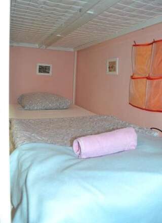 Гостиница Arthostel Suitcase Томск Номер "Стандарт"-11